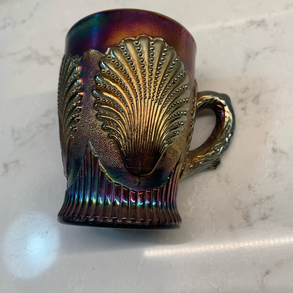 Vintage Dungan Iridescent Carnival Shell Design Glass Mug - Picture 3 of 9